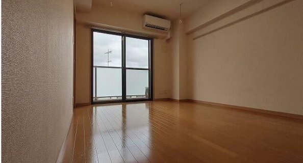 東急田園都市線 桜新町駅 徒歩4分 5階建 築18年の居間写真