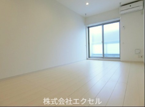 居室・リビング　広々としたお部屋でゆったりお暮し頂けます。