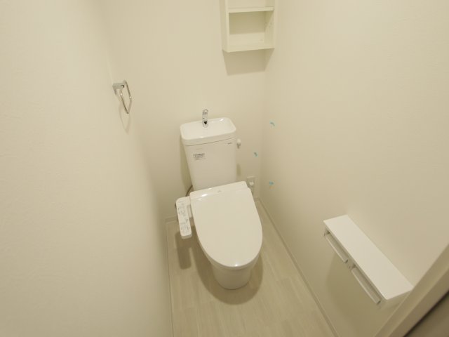 トイレ　※別号室の参考写真です※
