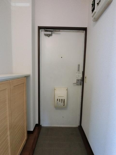 玄関　玄関内