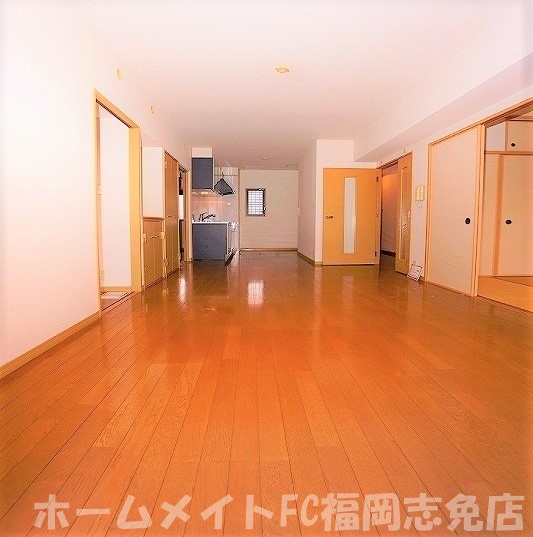 ＪＲ香椎線 須恵中央駅 徒歩9分 3階建 築25年の居間写真
