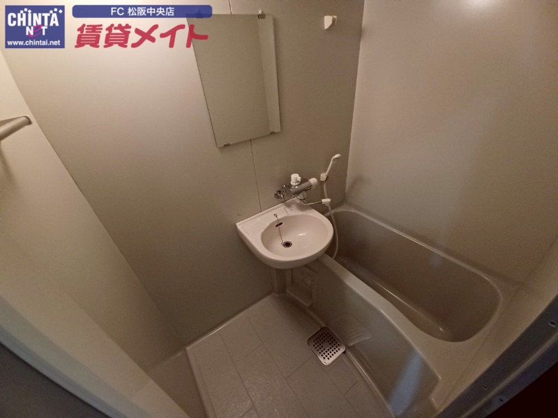 バス・シャワールーム　別部屋反転タイプ