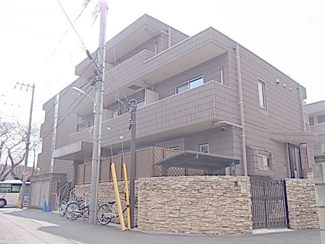 建物外観　★24時間防犯監視カメラ8台完備★