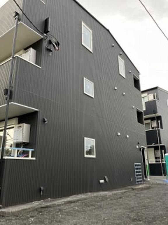 建物外観　オートロック付きで安心