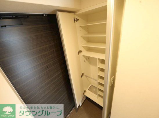 玄関　収納