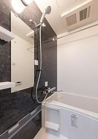 バス・シャワールーム　※別部屋の参考写真です。