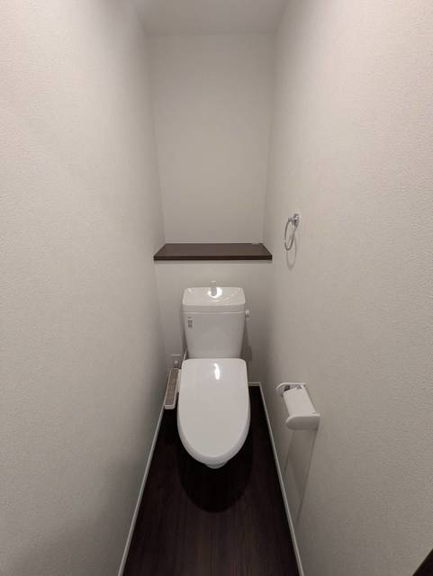 トイレ　同施工会社参考写真です