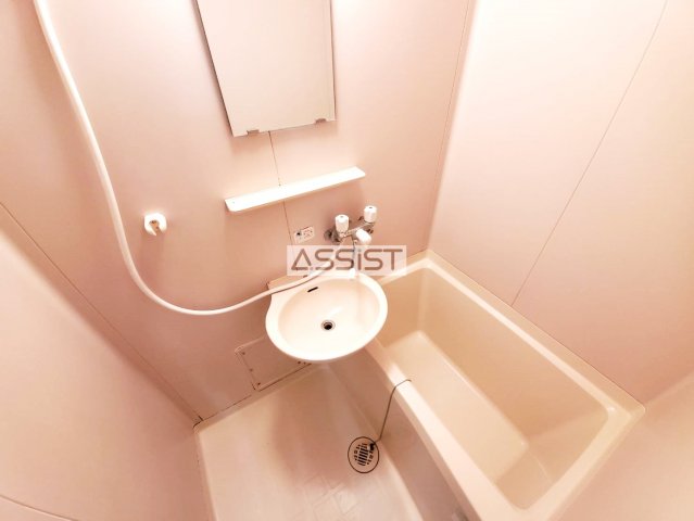 バス・シャワールーム　※他号室の参考写真です。