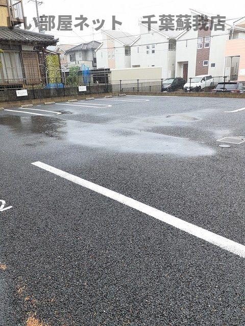 駐車場　車をお持ちの方に嬉しい駐車場付きの物件です