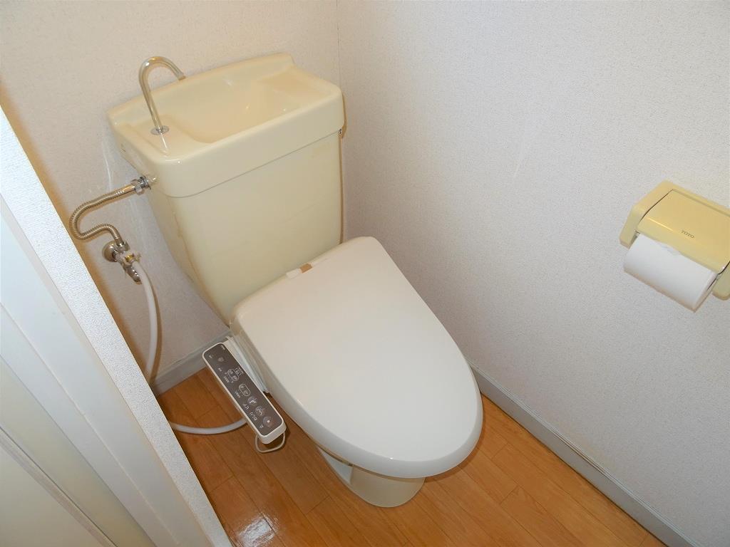 トイレ　ウォシュレット完備です！