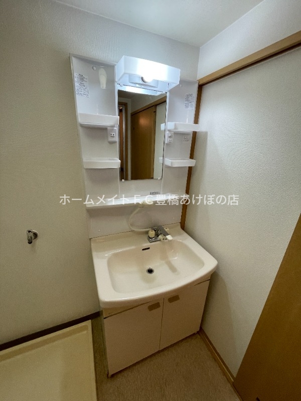 洗面設備　同型別部屋写真