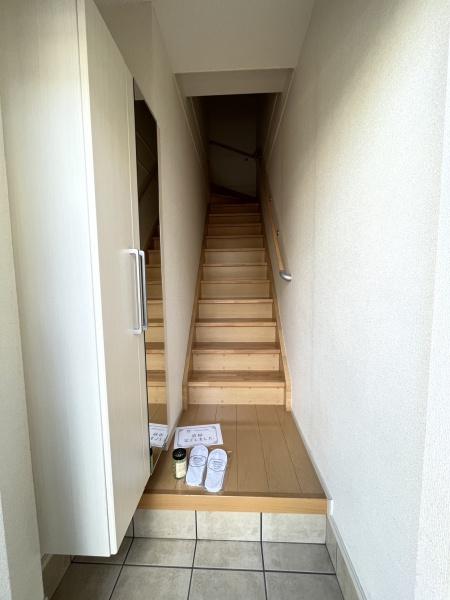 玄関　広々した玄関ホール