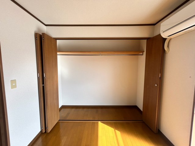 収納　ラクラスコート山王