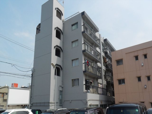 建物外観　ラクラスコート山王