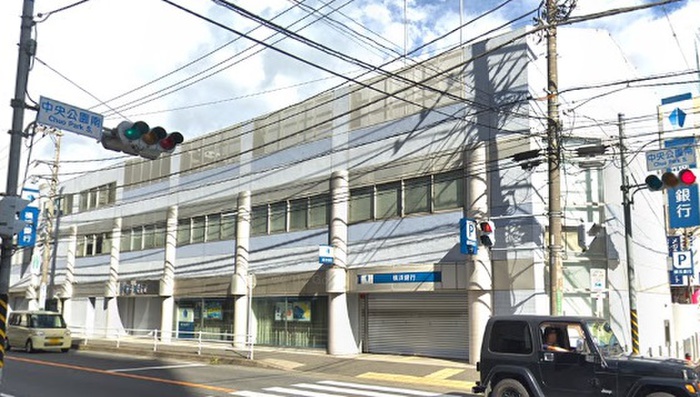 銀行　横浜銀行海老名支店（銀行）まで240m