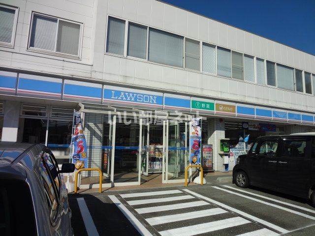 コンビニ　ローソン　山形警察署前（コンビニ）まで644m