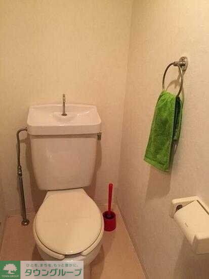 トイレ　同タイプの写真　家具等はつきません