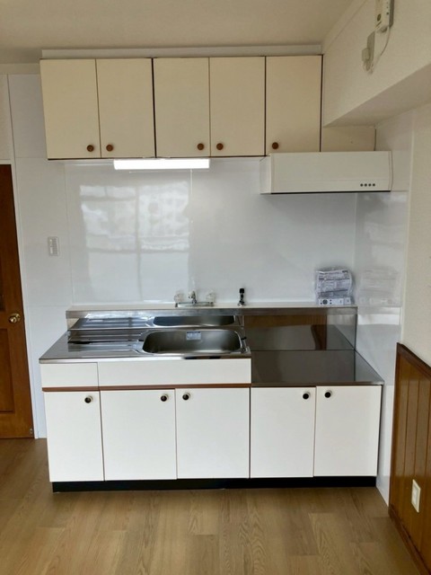 キッチン　【キッチン】同建物別部屋　現況優先