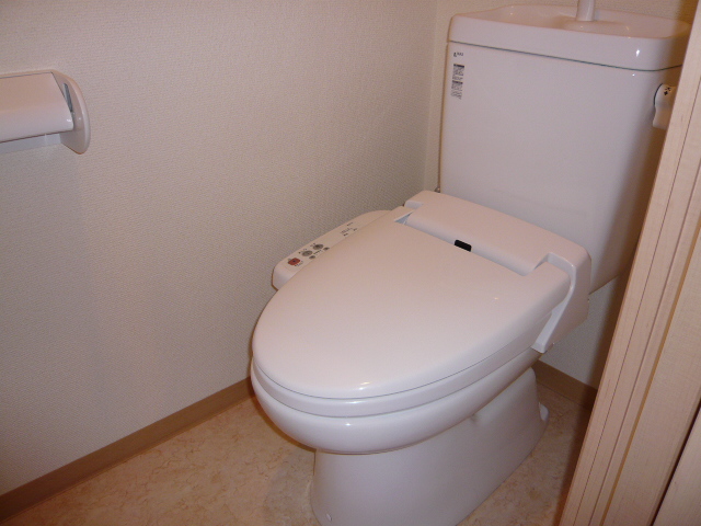 トイレ　シャワートイレでスッキリ