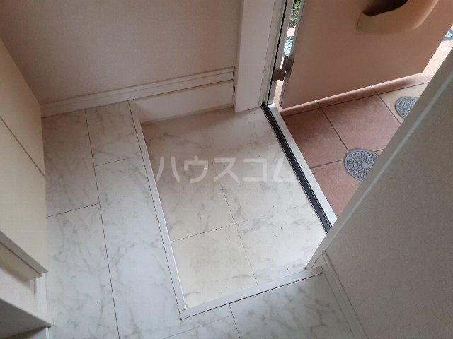 【さくら横須賀中央の玄関】