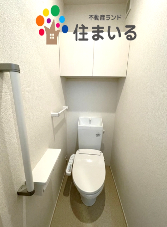 【東海市富木島町伏見のアパートのトイレ】