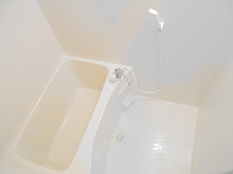 バス・シャワールーム　シャワー付き！バス・トイレ別でゆっくりくつろげます
