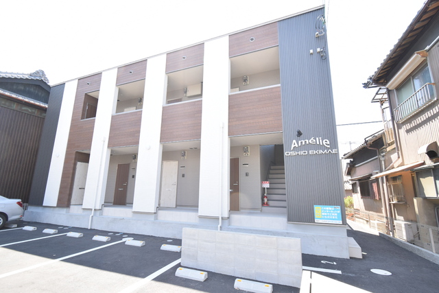 【Ａｍｅｌｉｅ大塩駅前の建物外観】