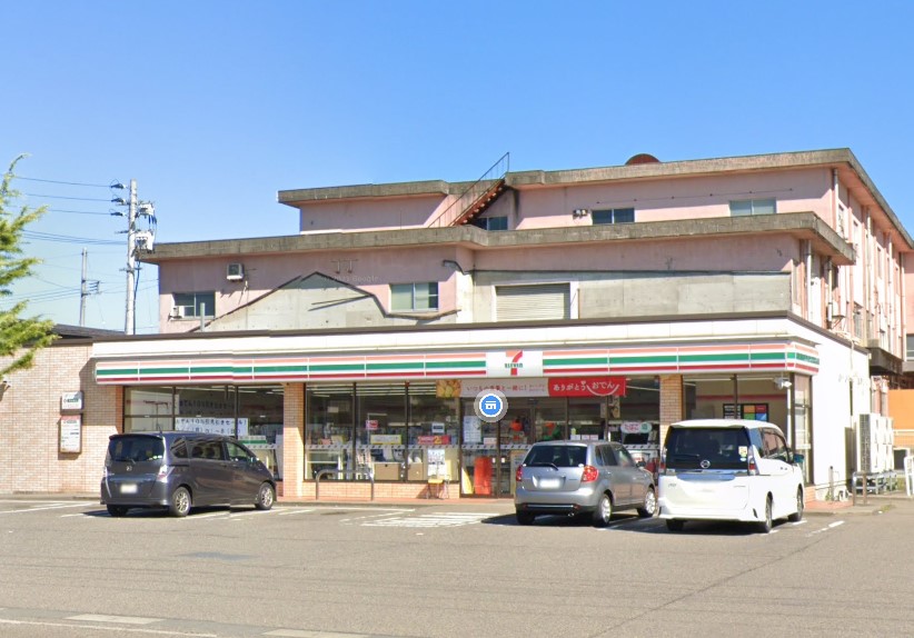 コンビニ　セブンイレブン（コンビニ）まで1167m