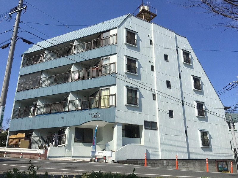 熊本市西区春日のマンションの建物外観
