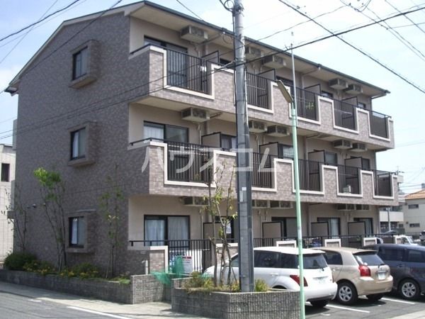名古屋市天白区塩釜口のマンションの建物外観