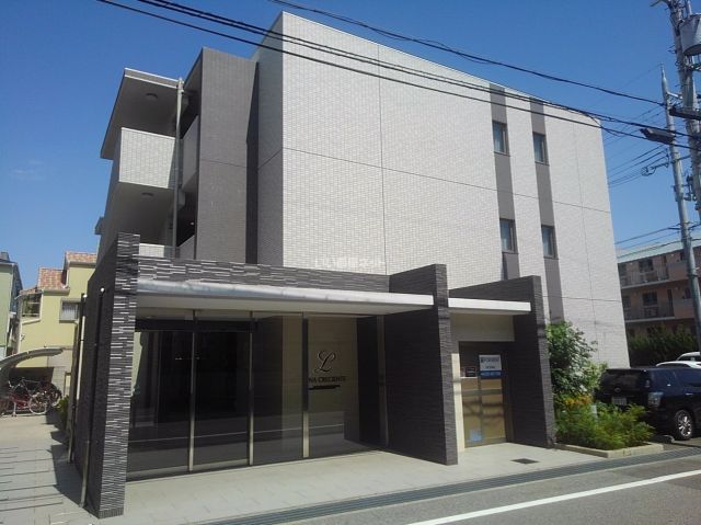 尼崎市富松町のマンションの建物外観