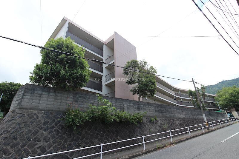 北九州市八幡東区祇園原町のマンションの建物外観