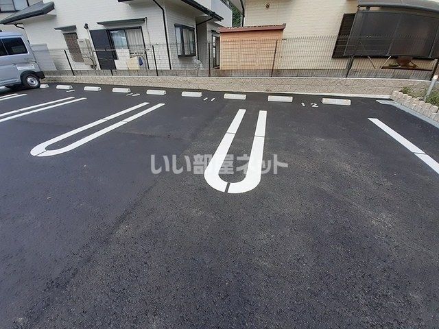 【アイリス・Ｋ　IIの駐車場】