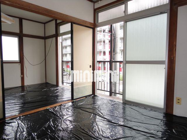 居室・リビング　風通しの良い角部屋です。
