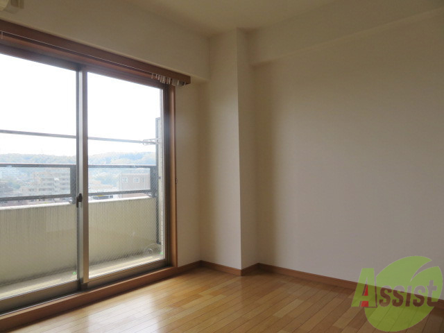 その他部屋・スペース　こちらは洋室を撮影しました。寝室にしましょう。