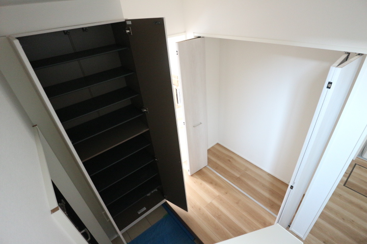 収納　シューズボックス+玄関収納