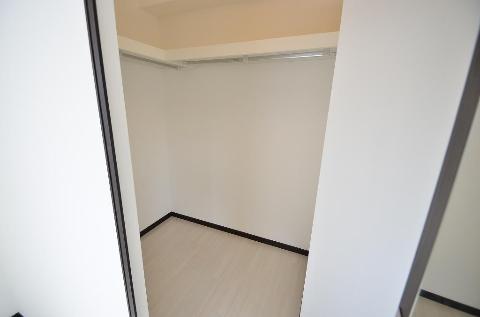 収納　ウォークインクローゼット