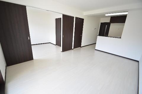 居室・リビング　リビング