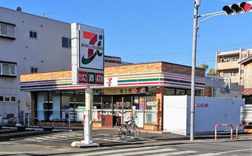 コンビニ　セブンイレブン 市川湊新田2丁目店（コンビニ）まで49m