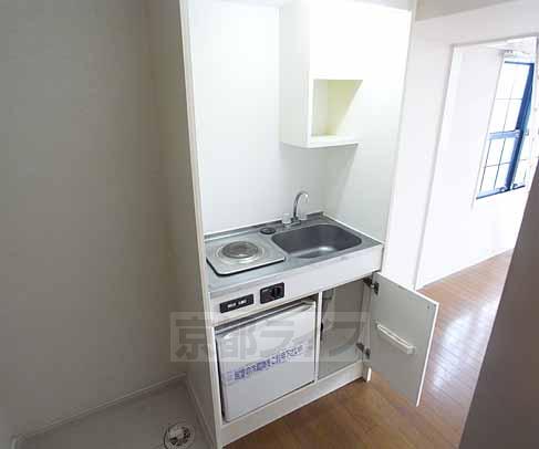 キッチン　キッチン全体です。