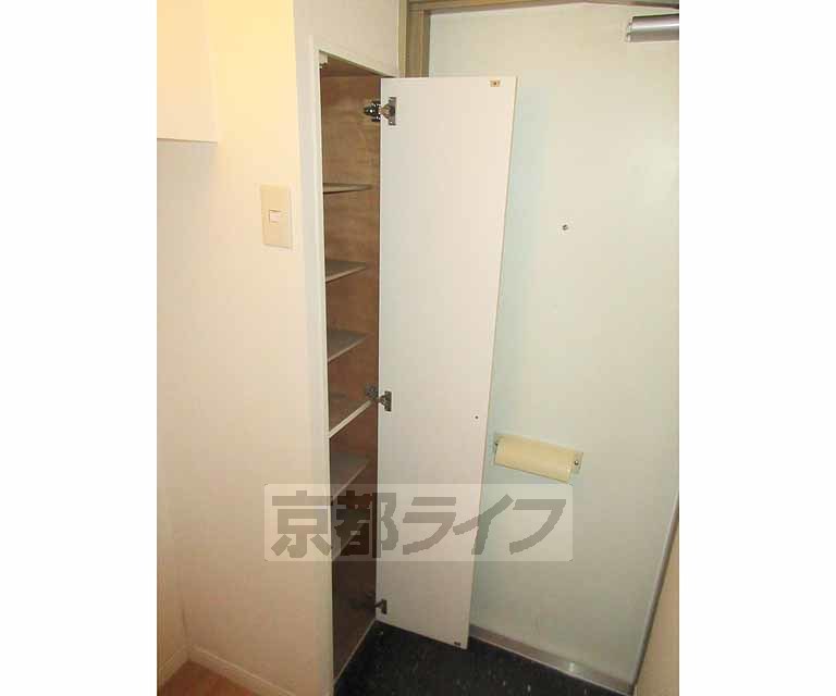 収納　嬉しい収納付き！