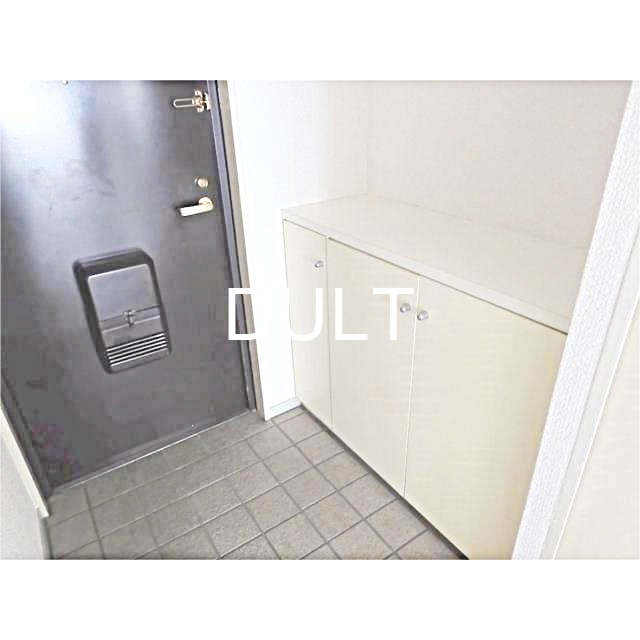 玄関　玄関です。