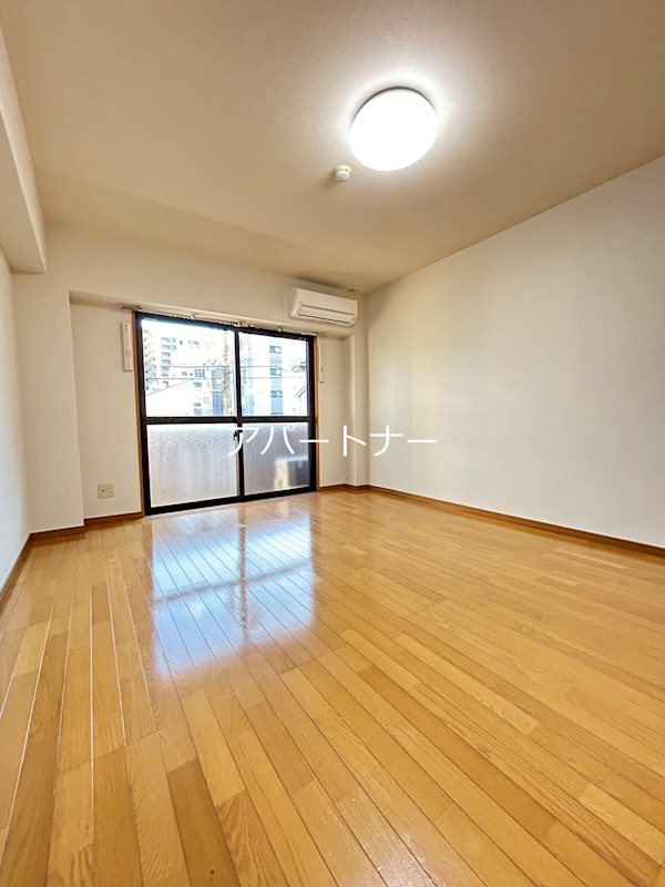 居室・リビング　現状優先※別階同号室