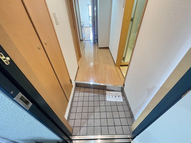 玄関　※別号室の写真使用中