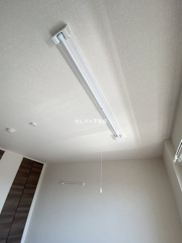 その他　103 室内物干し