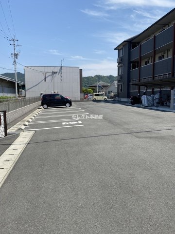 駐車場　モアボヌール 駐車場