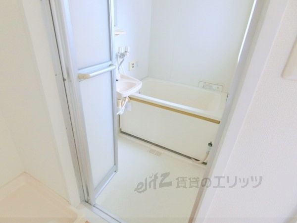 バス・シャワールーム　風呂