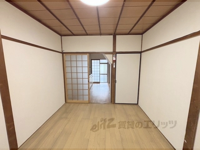 居室・リビング　居室