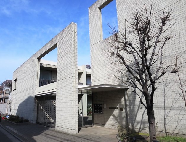 建物外観　向丘の閑静な住宅地に立地【プレミアガーデン本郷】