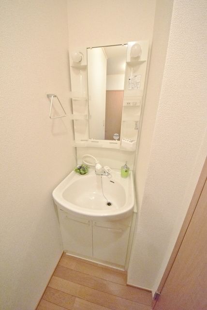 洗面設備　嬉しい独立洗面台